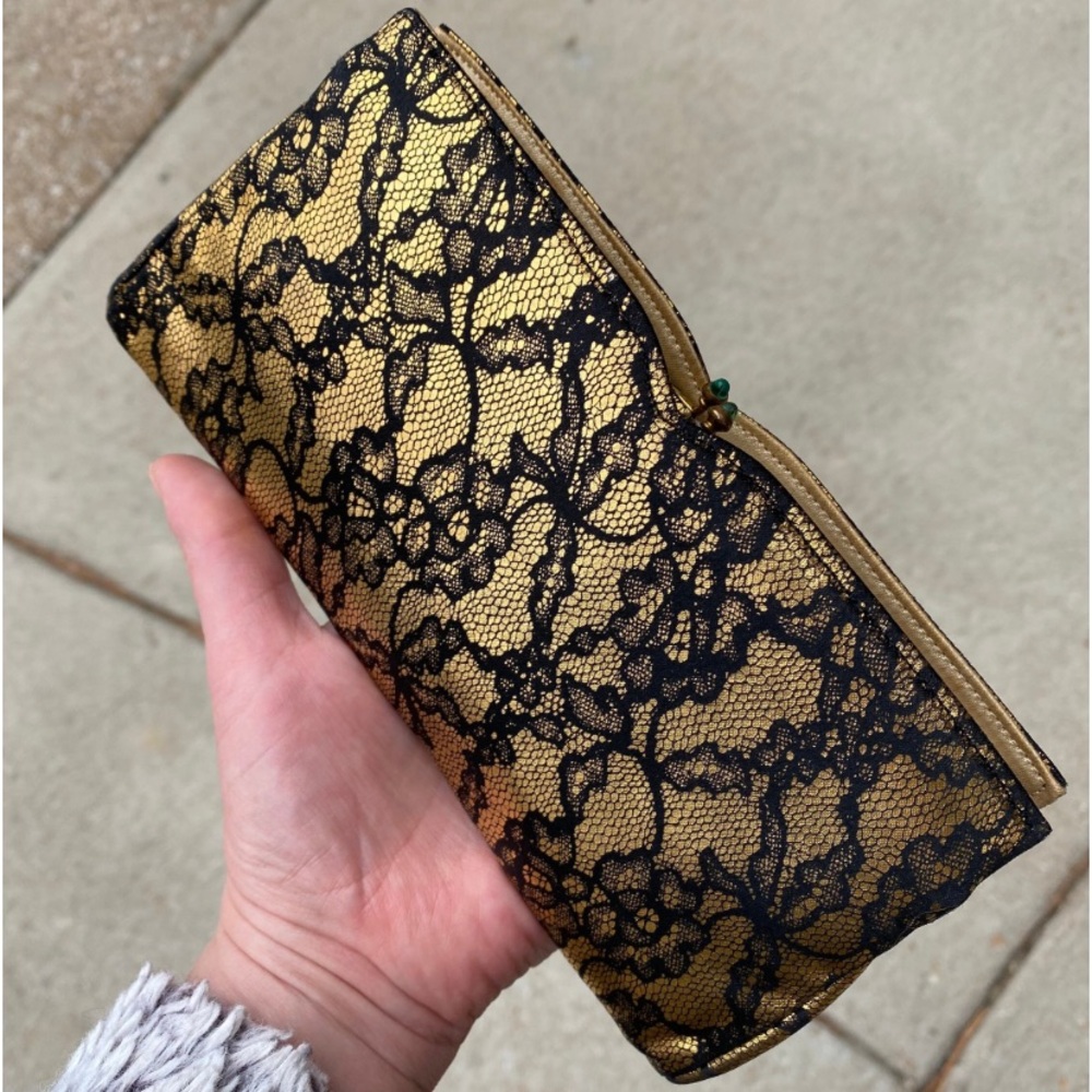 Elegant 1940’s Retro Glamour Vintage Gold Satin & Faux Black Lace Clutch Purse
